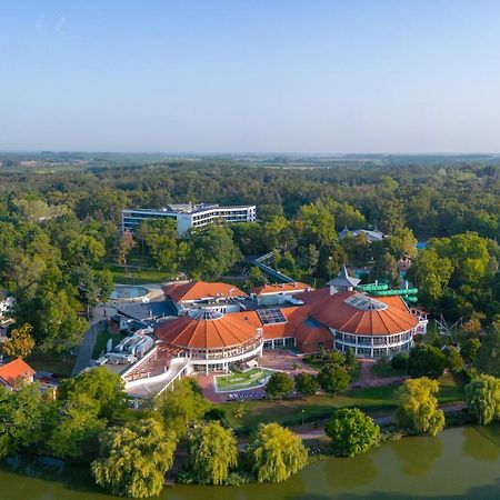 Hunguest Hotel Sosto Ньїредьгаза Екстер'єр фото