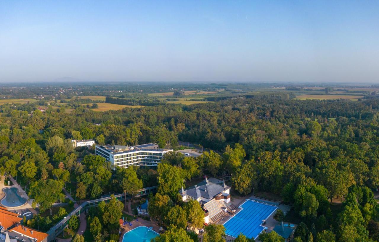 Hunguest Hotel Sosto Ньїредьгаза Екстер'єр фото